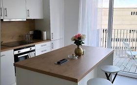 2 Bedrooms Luxury Apartment - Guillemins