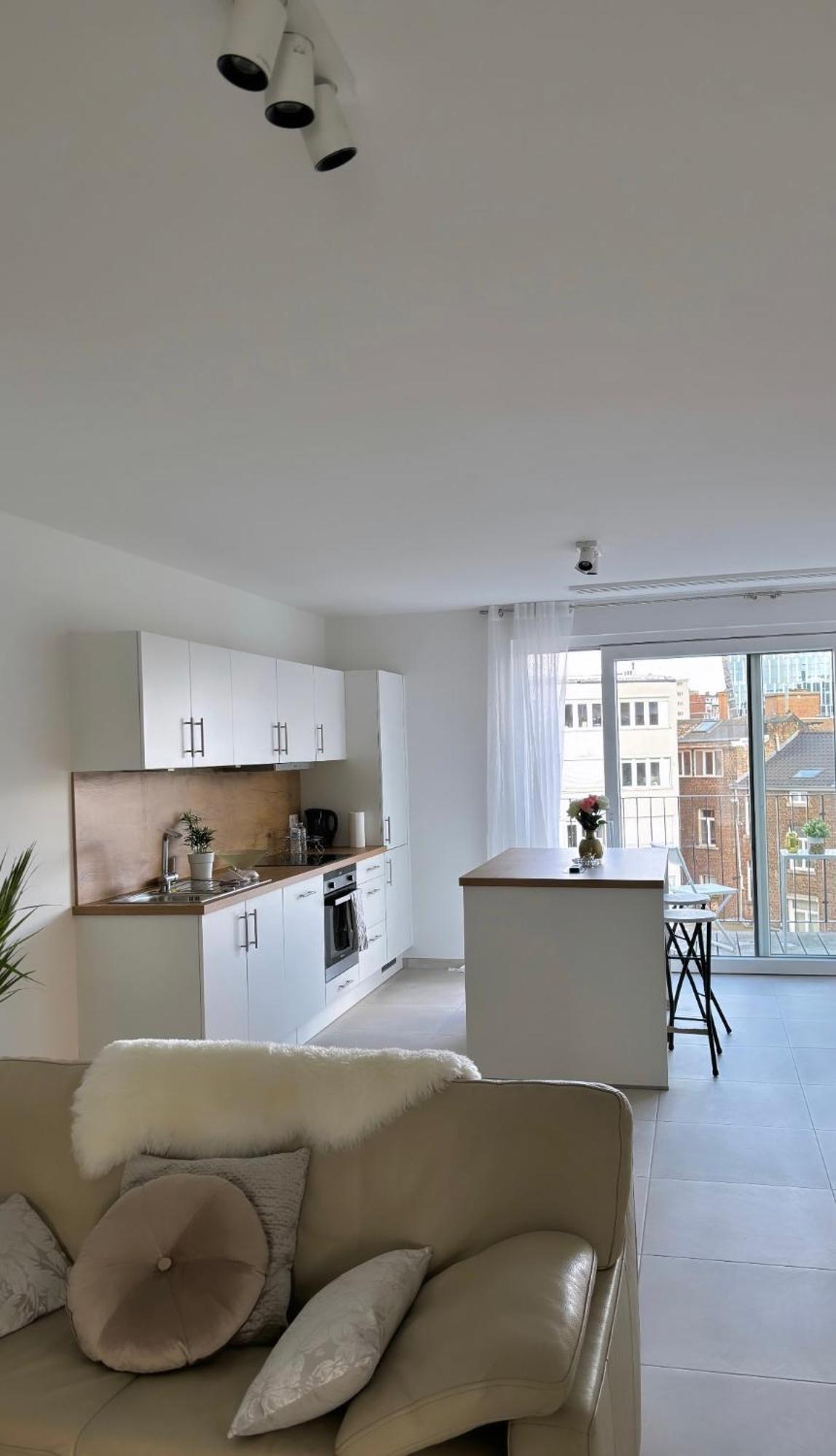 2 Bedrooms Luxury Apartment - Guillemins Liège Extérieur photo