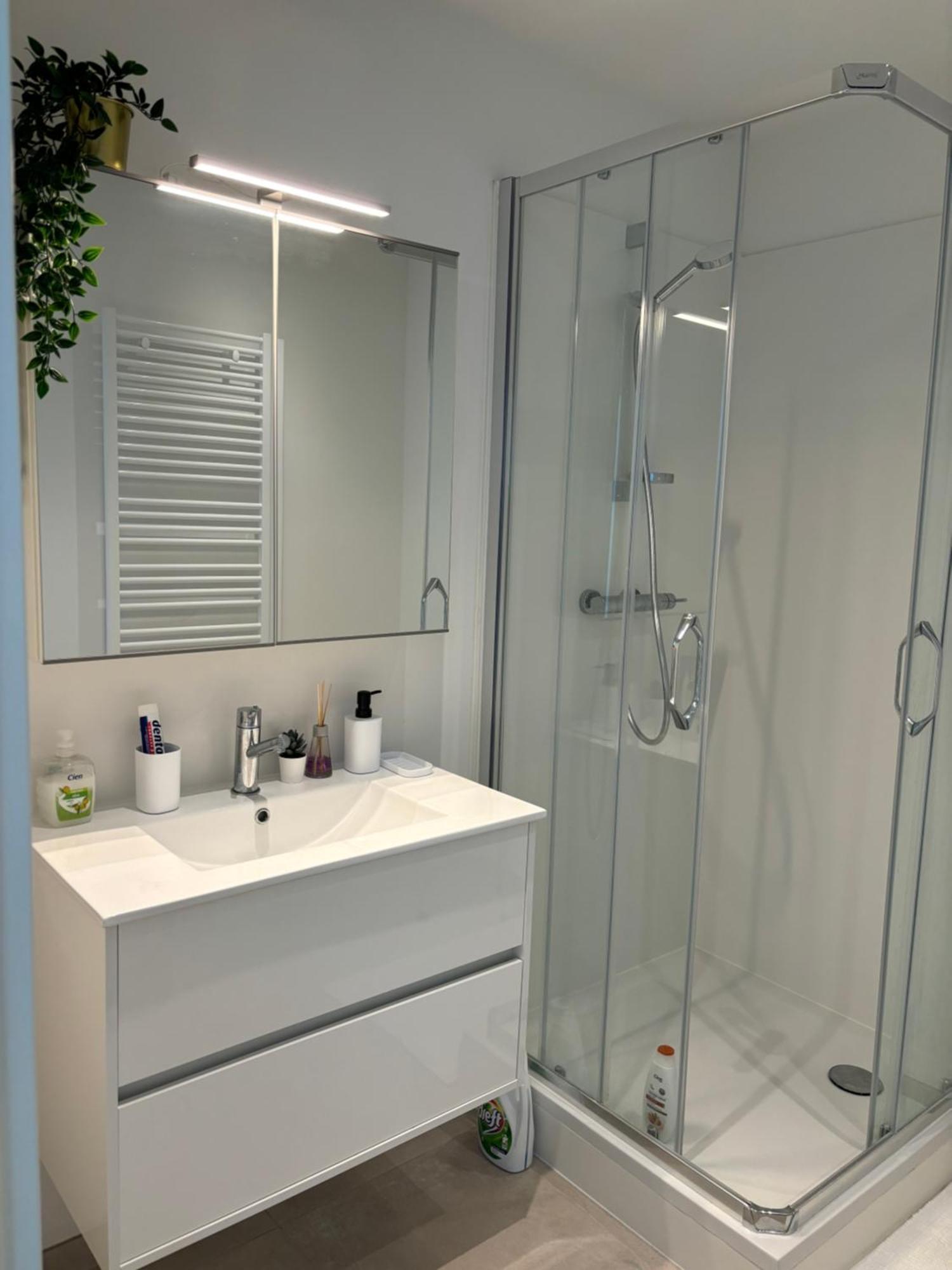 2 Bedrooms Luxury Apartment - Guillemins Liège Extérieur photo