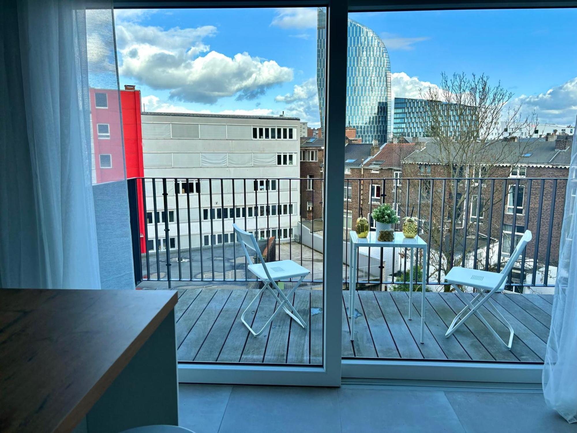2 Bedrooms Luxury Apartment - Guillemins Liège Extérieur photo