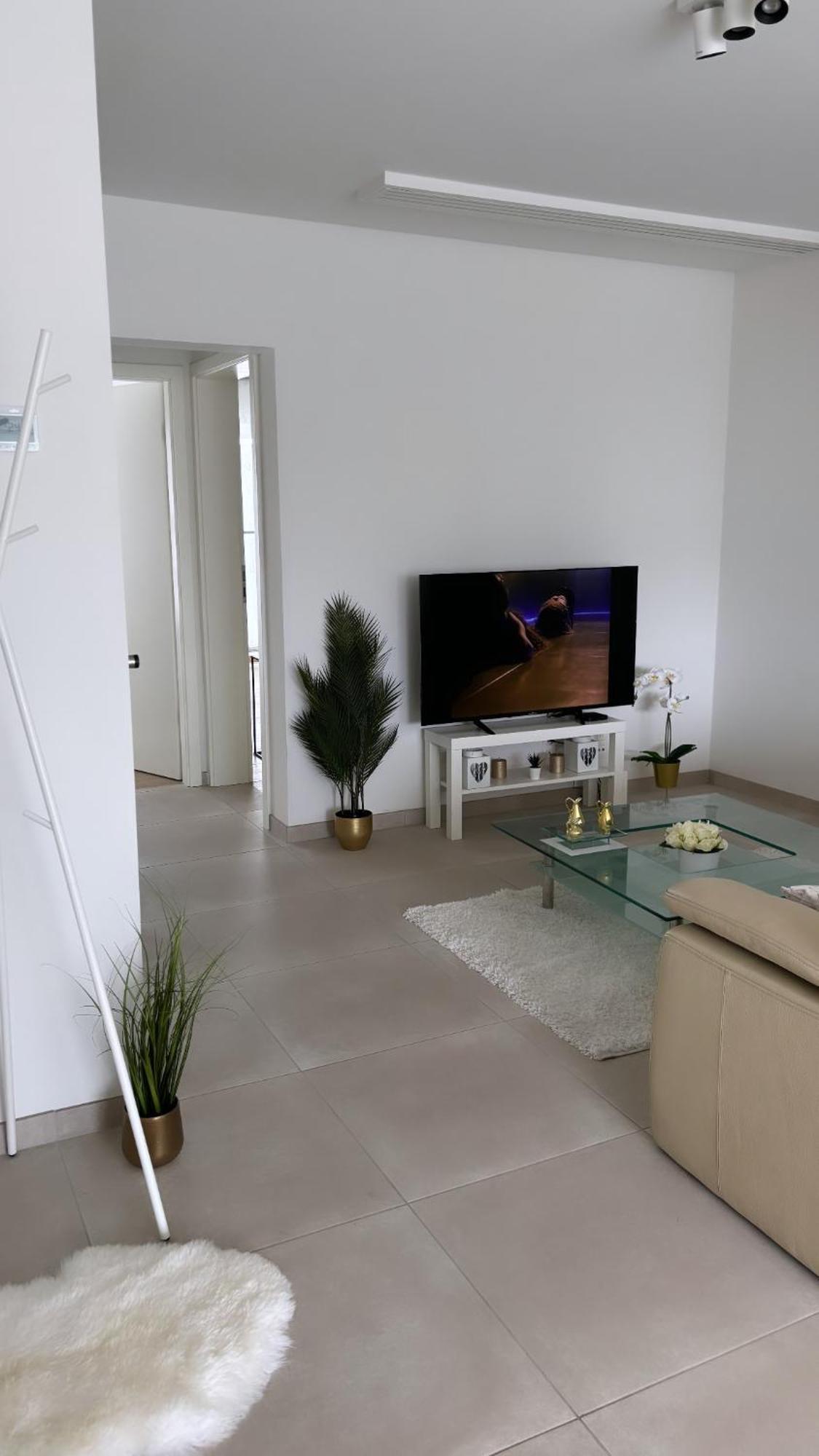 2 Bedrooms Luxury Apartment - Guillemins Liège Extérieur photo
